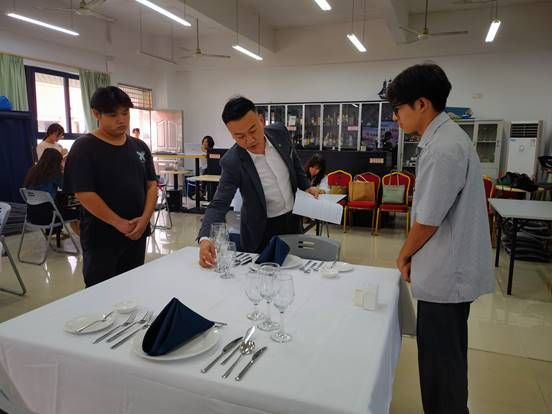 colin現(xiàn)場指導